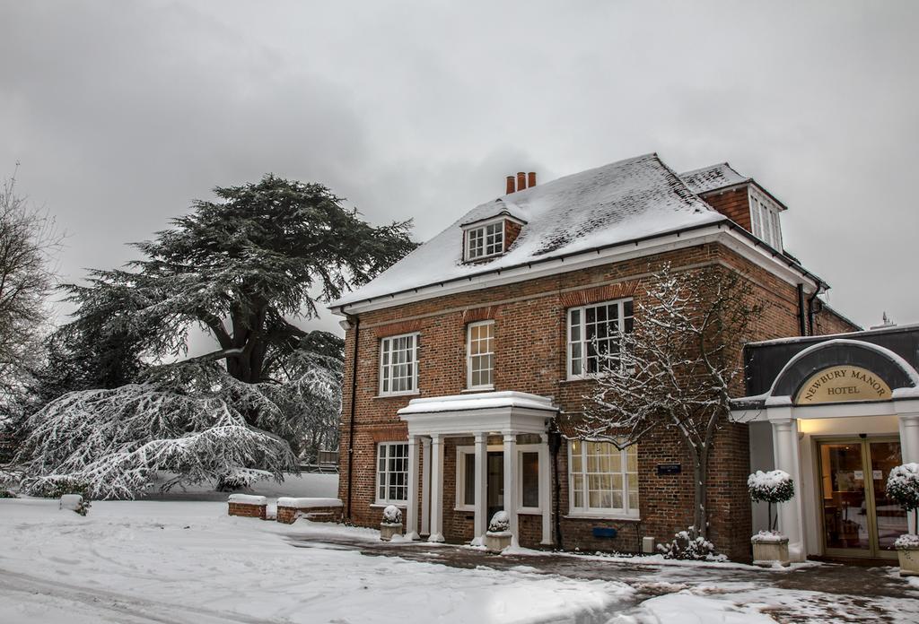 Newbury Manor Guest House Exterior photo